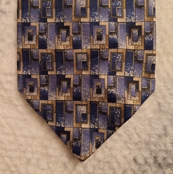Barrington set of 2 100% silk neckties - Picture 10 of 12